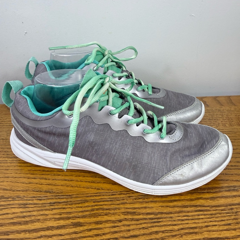 Vionic Womens Sneakers Shoes Size 10 Gray Athletic‎ Outdoors Casual